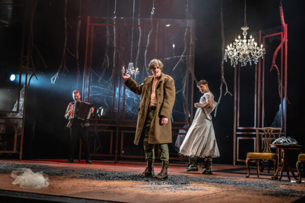 Biedermannowie – Teatr Powszechny w Łodzi 03